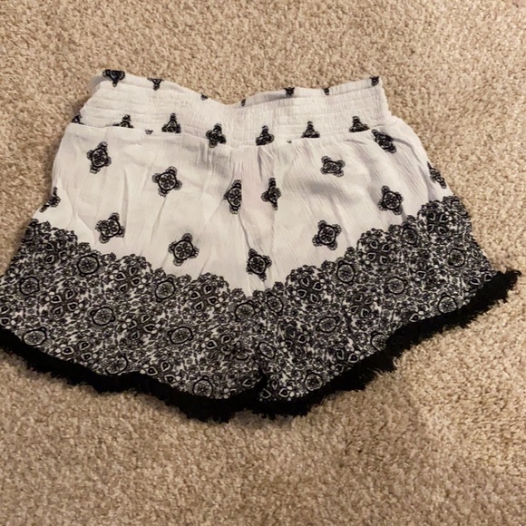 Printed, Fringed Shorts - Picture 2 of 3